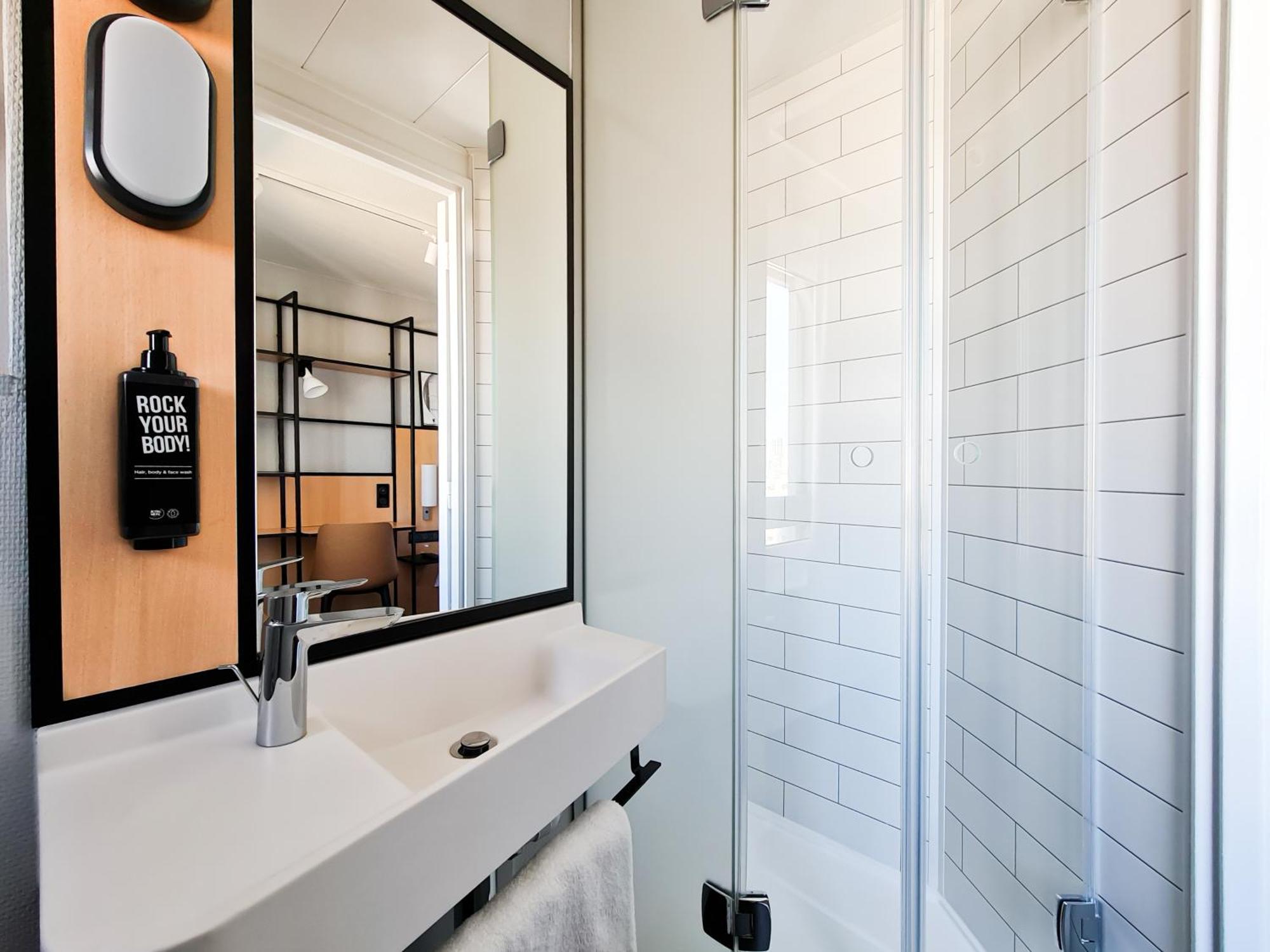 Standard Single Room,1589267013:JPEG
