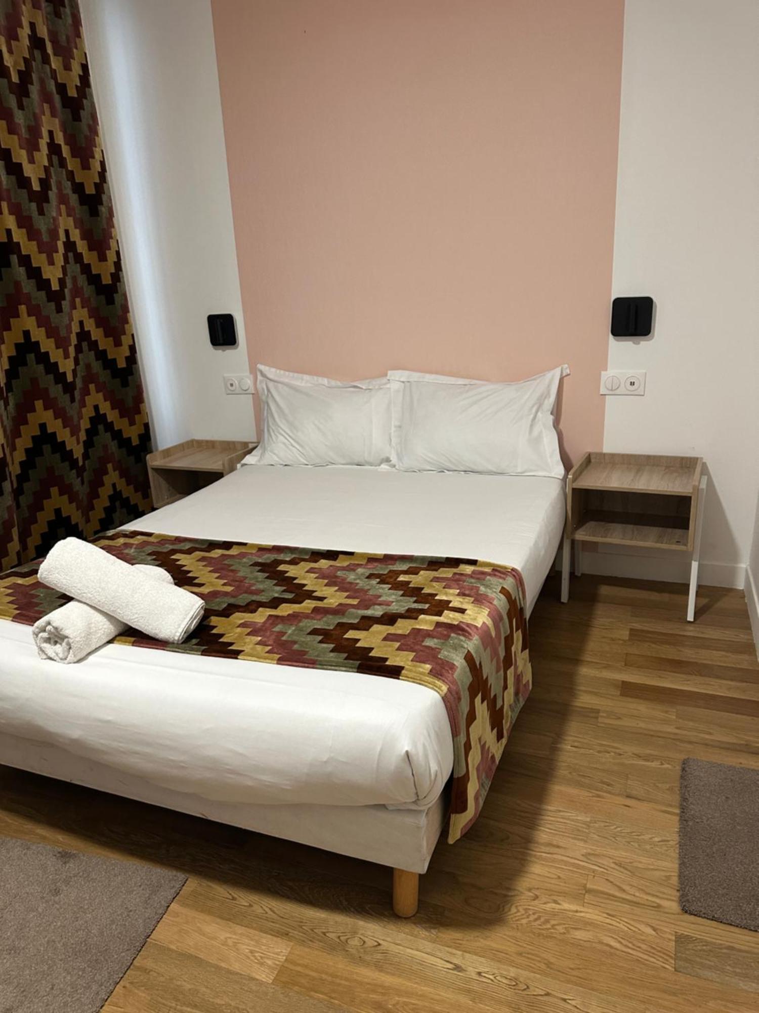 Deluxe Room,1689838834:JPEG